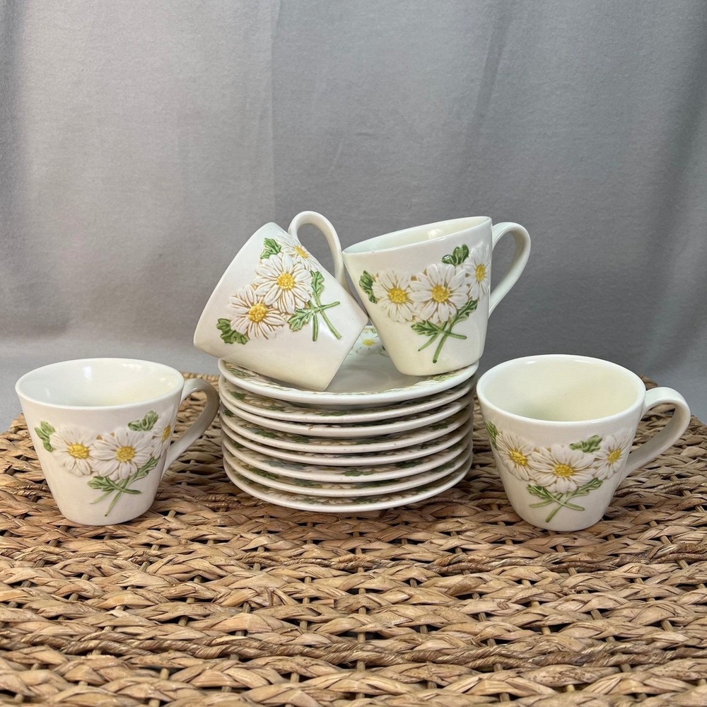 Metlox Poppy‎ Trail Sculptured Daisy Tea Cup and Saucer Set of 4 White Floral